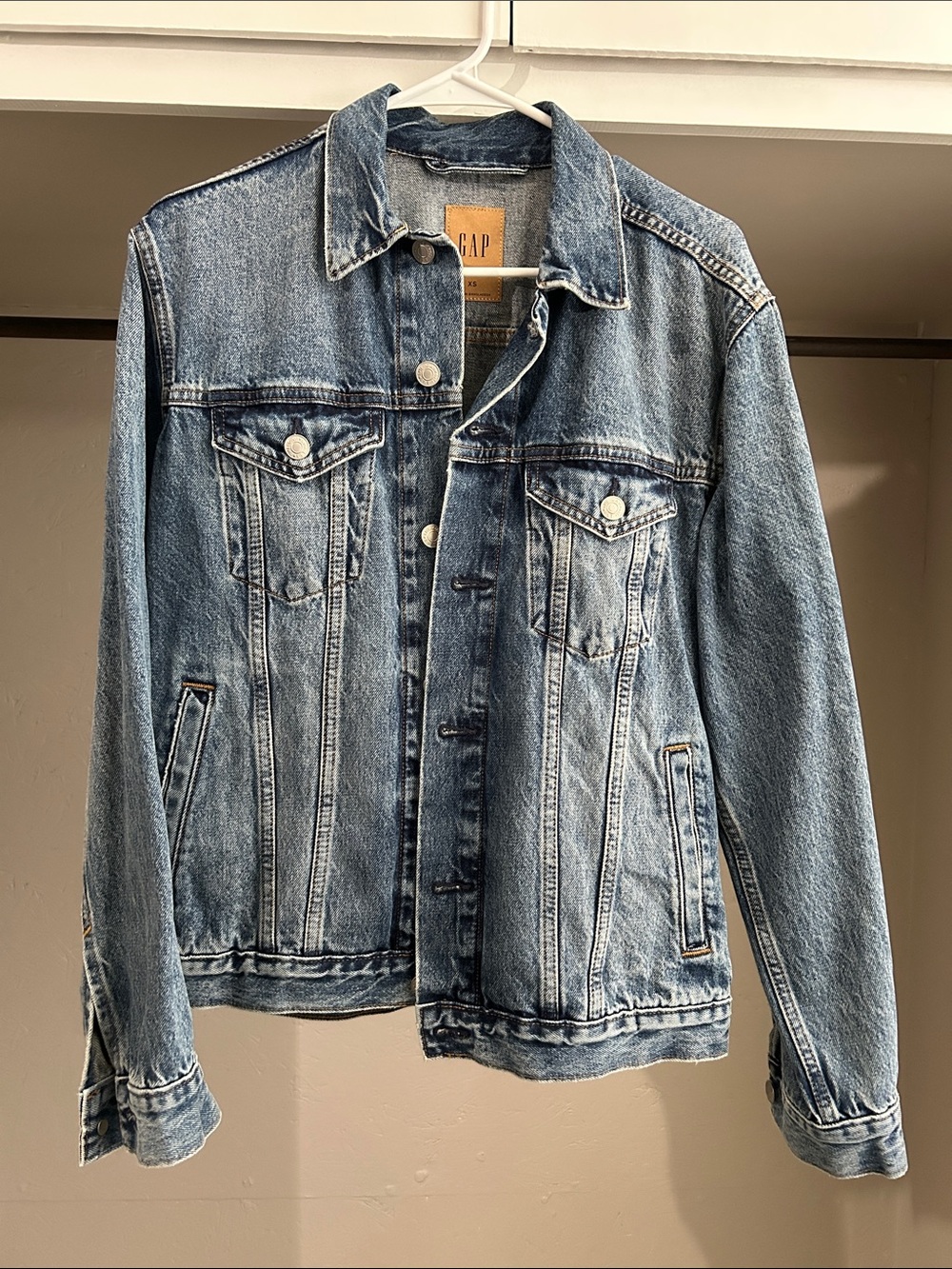 Gap xs oversized denim jacket 100% cotton